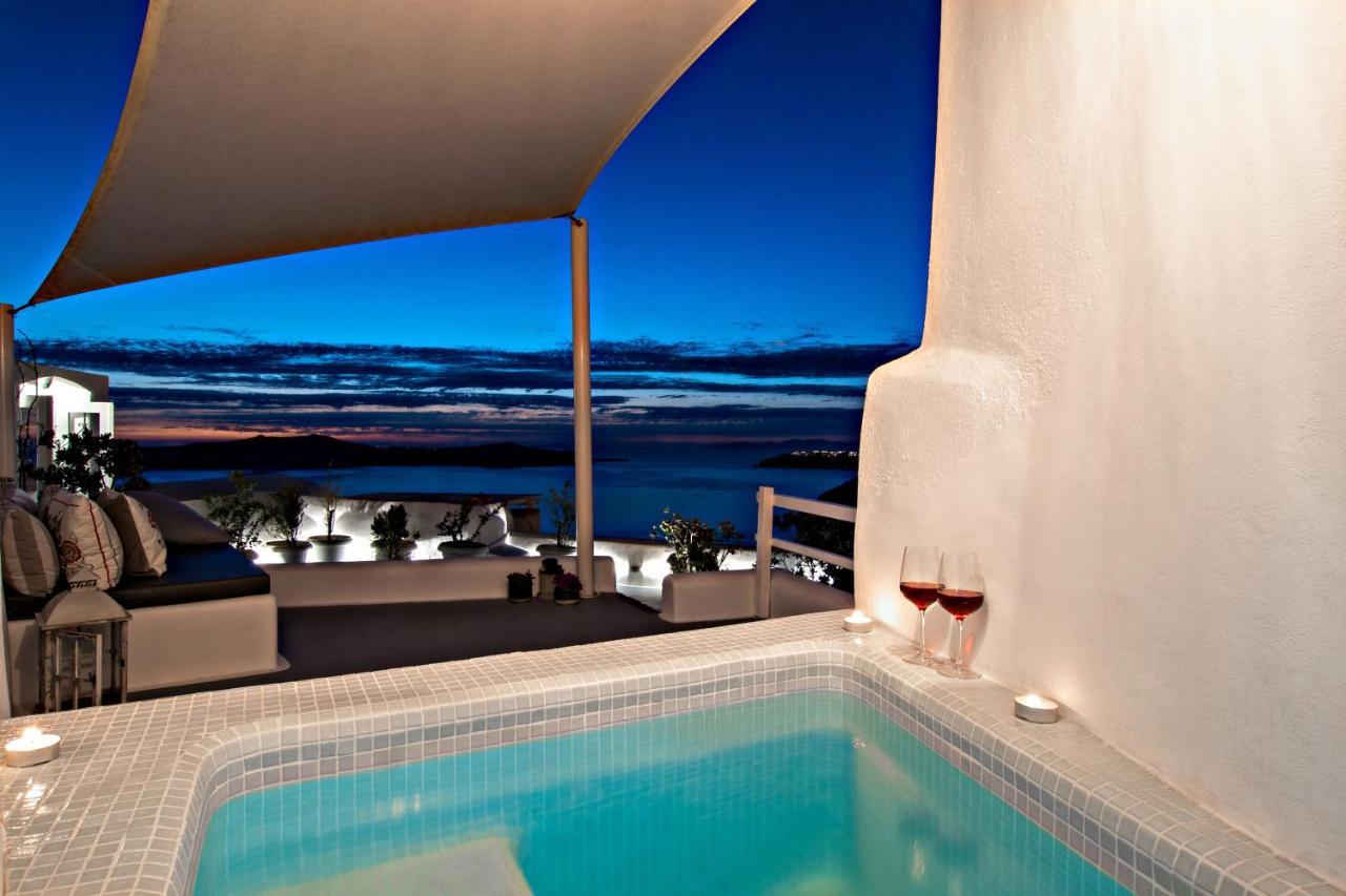 Revelis & Canava Fira (Santorini)