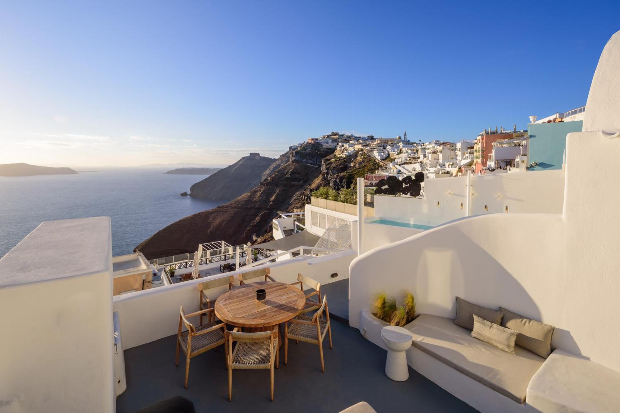 Revelis & Canava Villa Fira (Santorini)